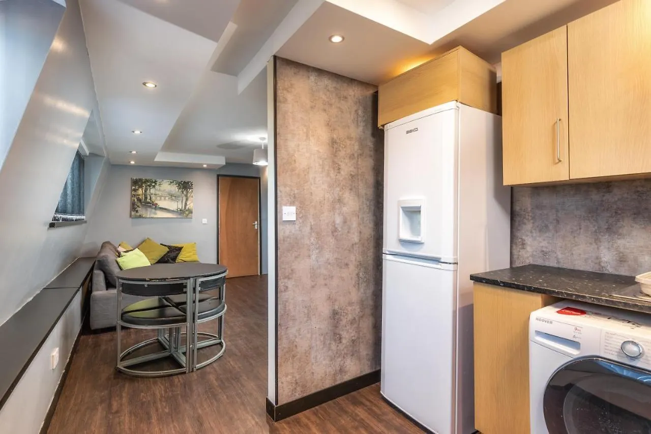 Newcastle Spacious City Centre Apartments